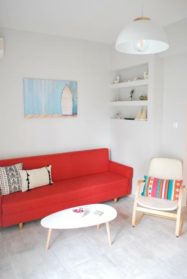 Cornelia Apartment PalaiónTsiflíkion 外观 照片