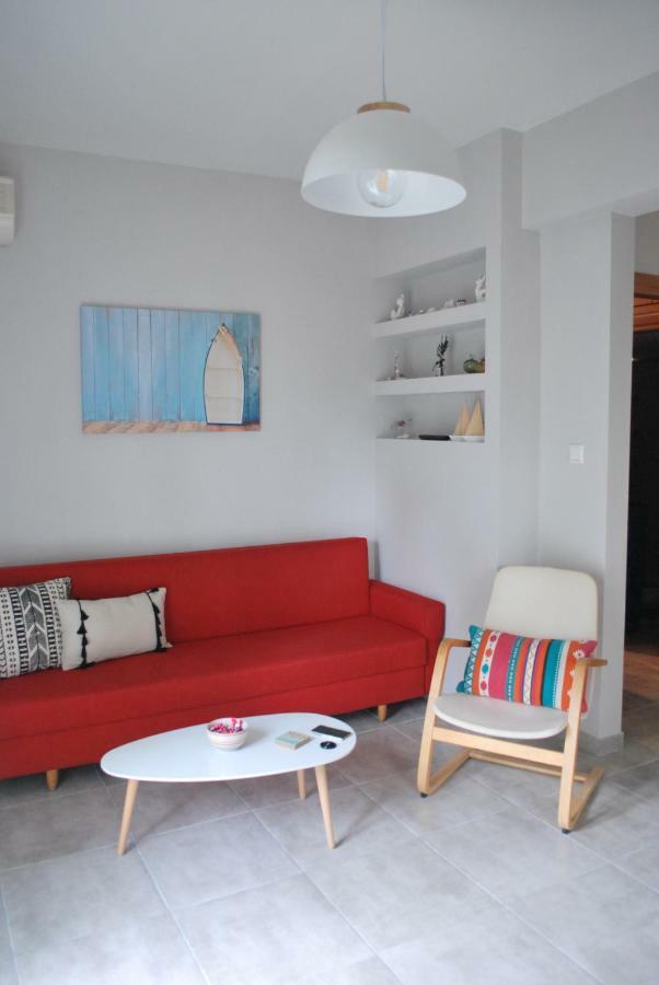 Cornelia Apartment PalaiónTsiflíkion 外观 照片